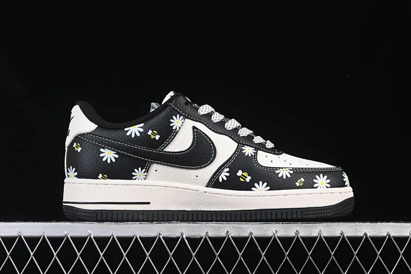 All categories Nk Air Force 1 Air Force series Nk Air Force 1 Low Air Force low-top Nike Air Force 1'07 Low black and white panda print Air Force 1 low-top casual sneakers JP8028-004